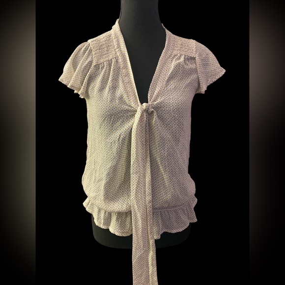 GAP Tops - GAP Chic Tie-Front Blouse XS EUC